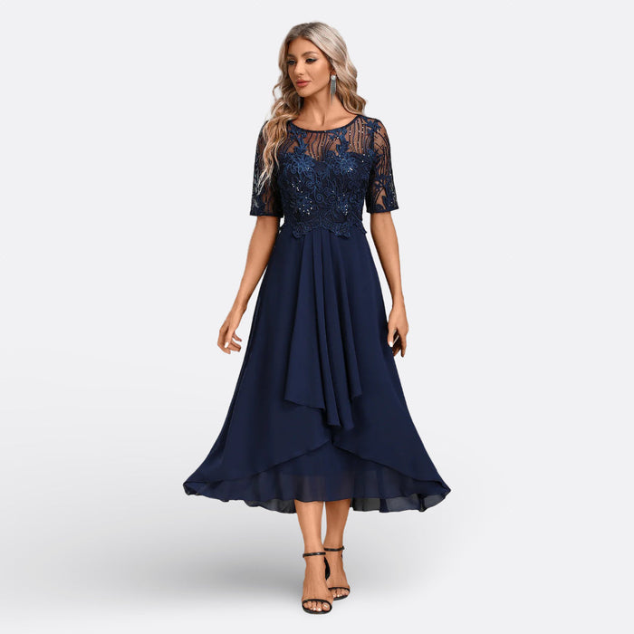Mariana - Vestido Azul Marino Renda Manga Corta
