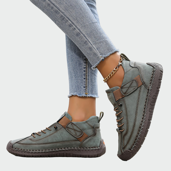 Grågrønne sneakers med rem