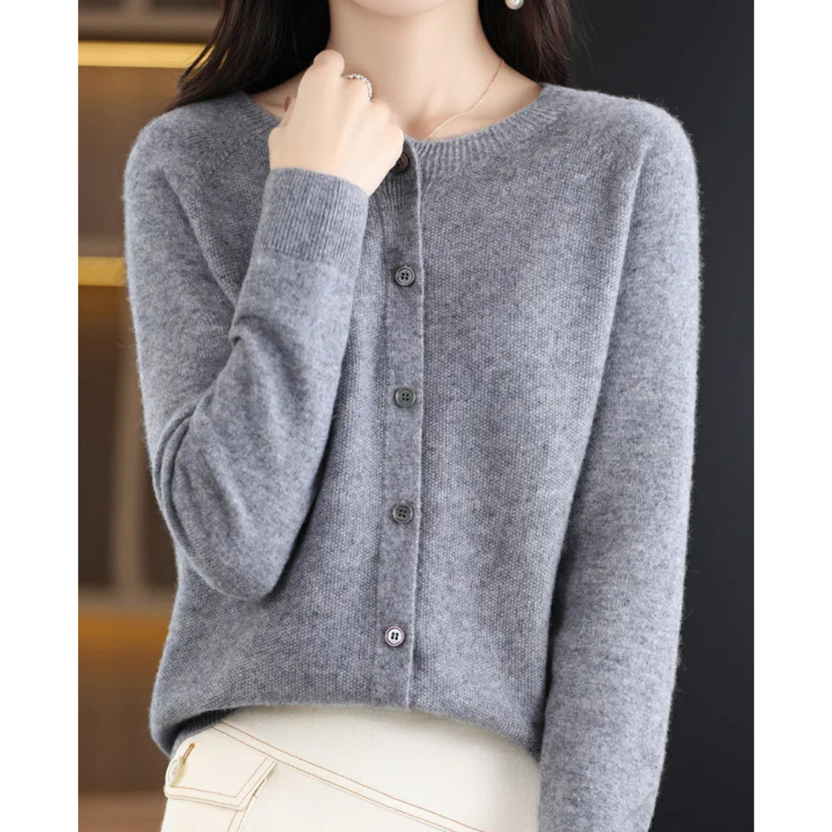 Anna | Suéter feminino de malha com gola redonda em lã merino Reine