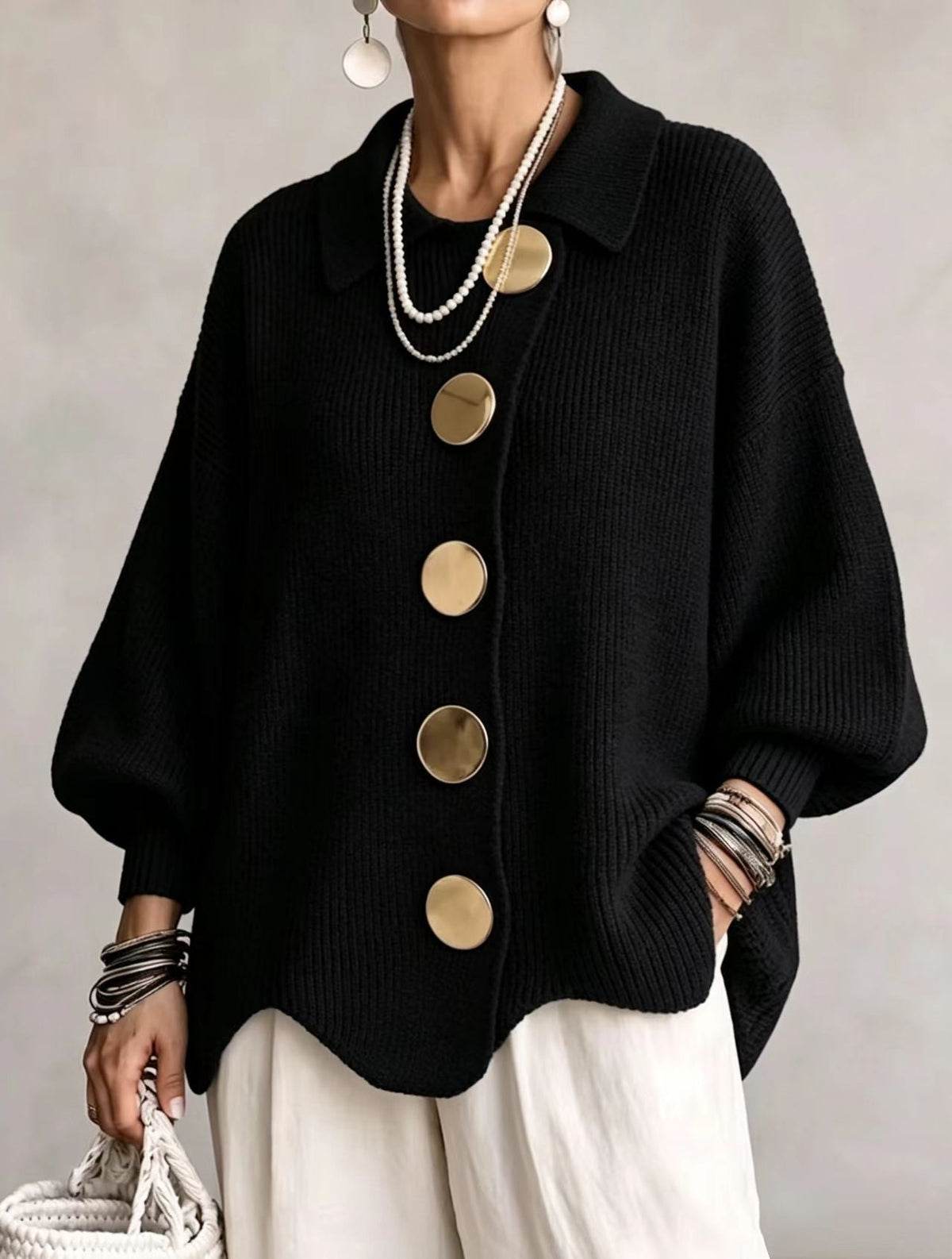 Victoire | Cardigan oversized com grandes botões dourados para Mulher