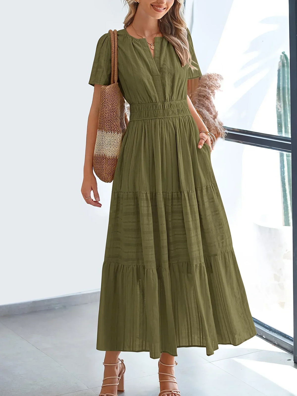Maria D´ouro | VESTIDO ELEGANTE E LISONJANTE