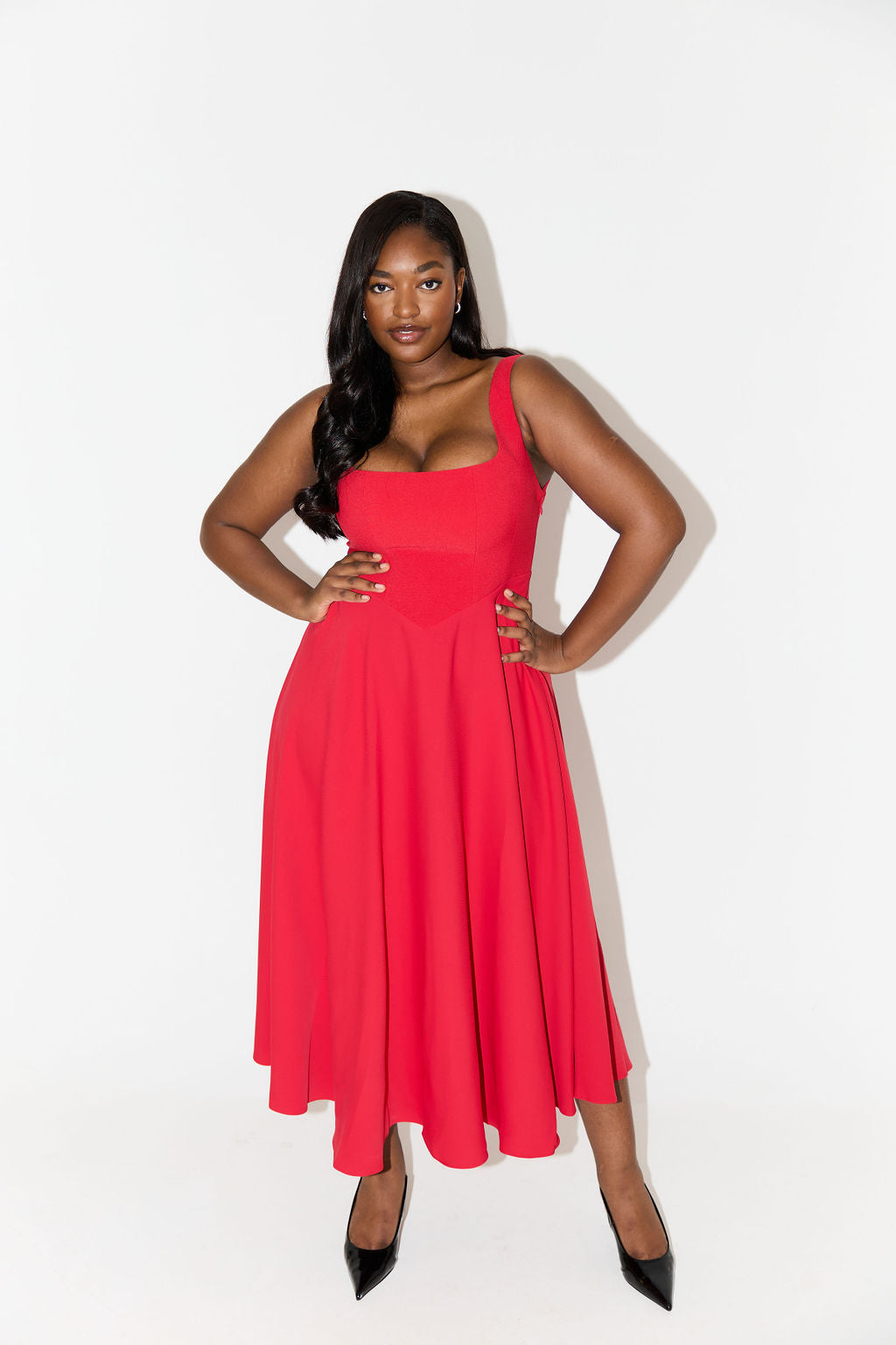 Maria D´ouro | Vestido midi fluido e atemporal
